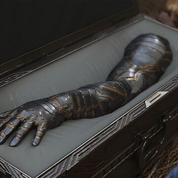 Winter Soldier S Prosthetic Arm Marvel Cinematic Universe Wiki