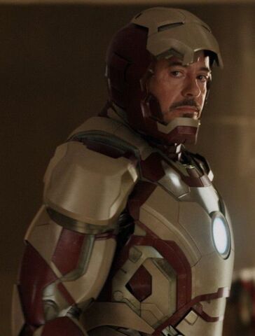 File:Anthony Stark (Earth-199999) with Iron Man Armor MK XLII (Earth-199999) from Iron Man 3 (film) 001.jpg