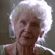 GLORIA STUART
