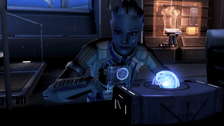 Liara programming the glyph capsule