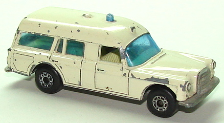 matchbox series 3 binz ambulance