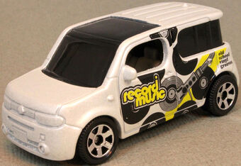 matchbox nissan cube