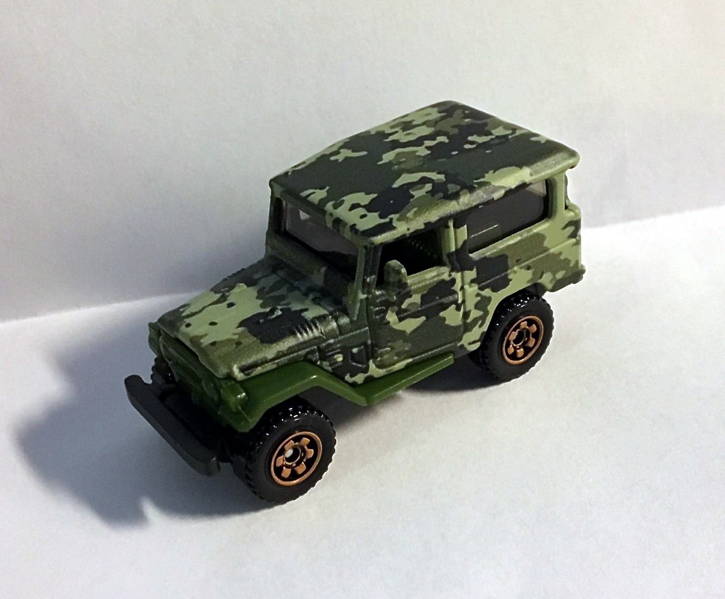 MATCHBOX 2017 CAMOUFLAGE TOYOTA LAND CRUISER FJ40