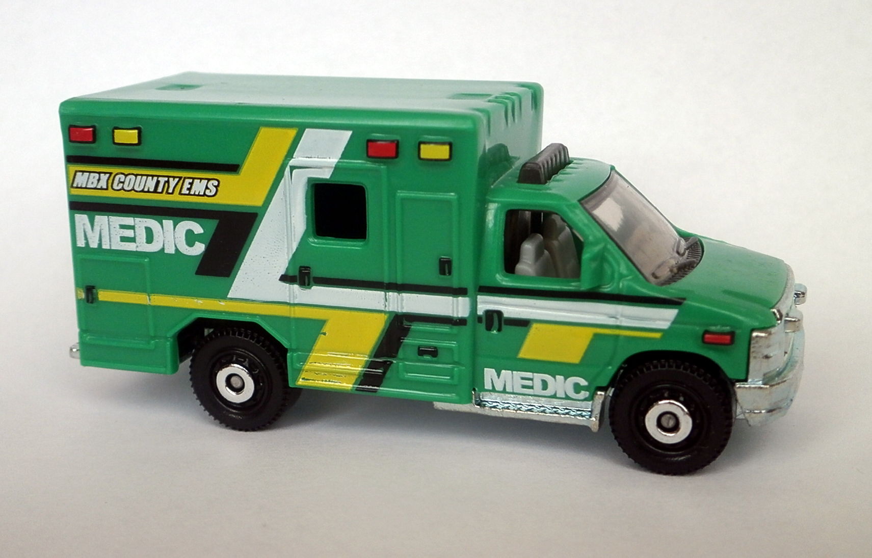 green toys ambulance kit