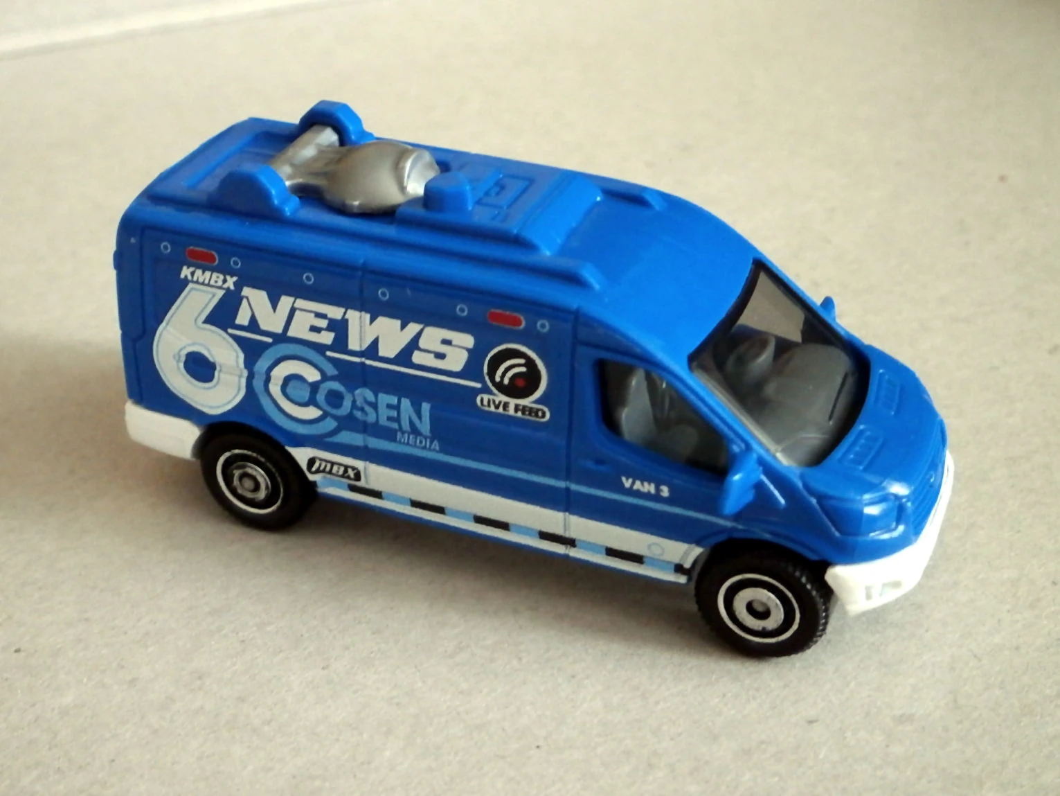 No packaging. '14 Ford Transit News Van MATCHBOX Grey Toys & Games