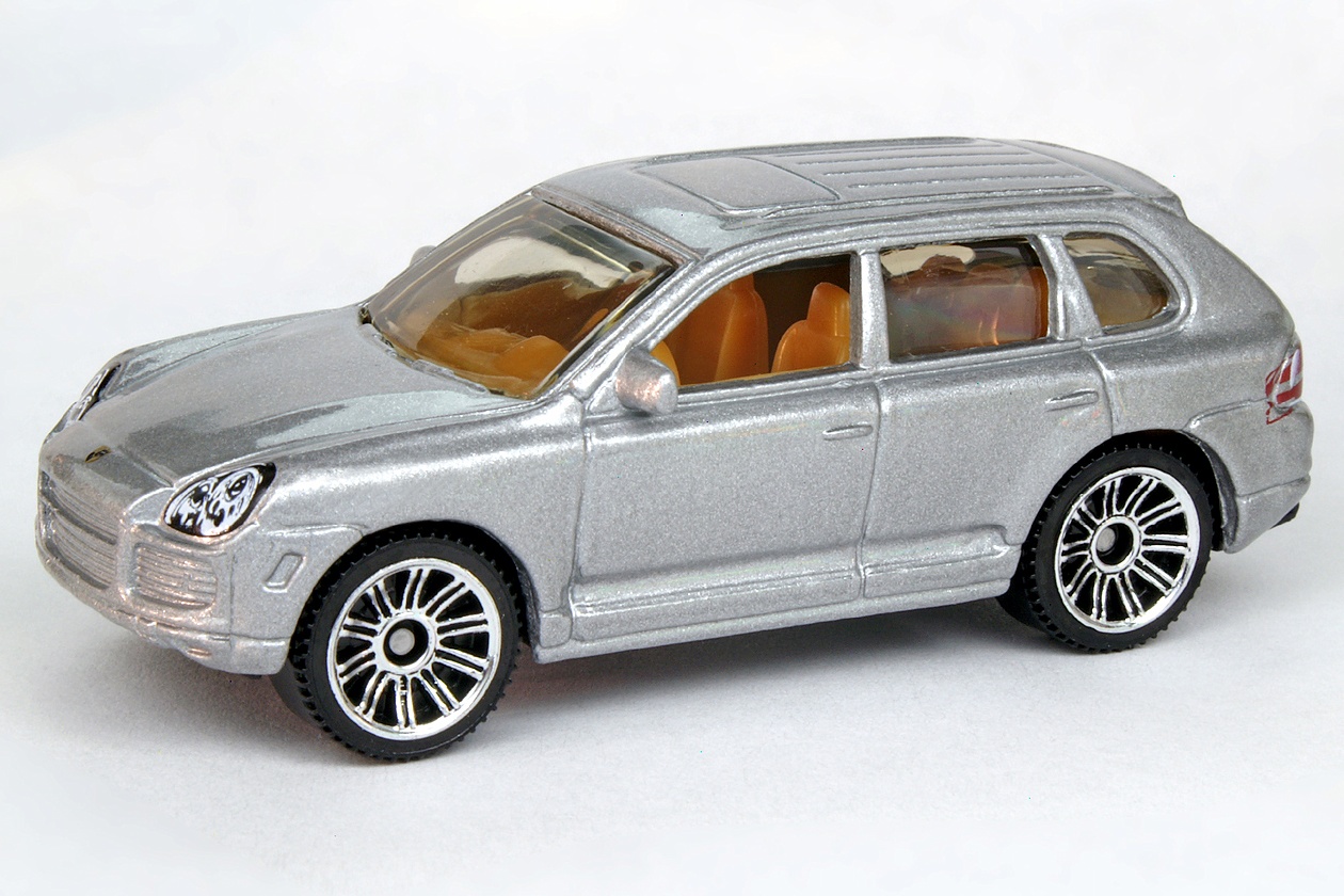 matchbox porsche cayenne