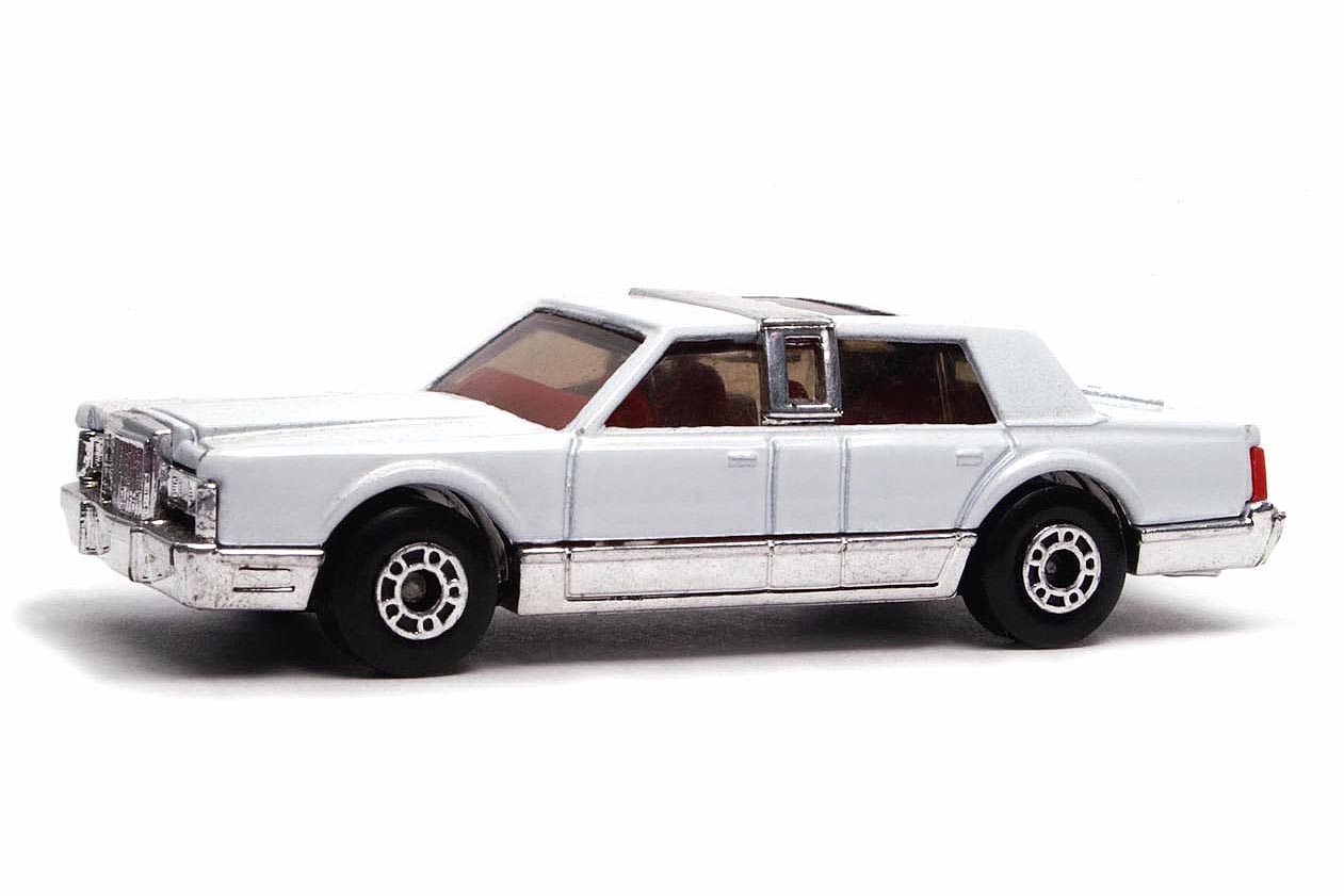 matchbox lincoln town car