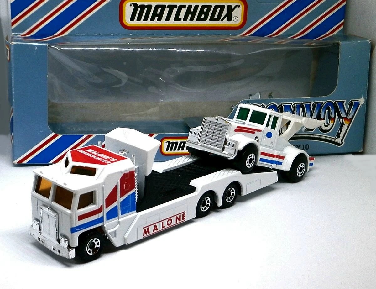 Kenworth Racing Transporter (CY10) Matchbox Cars Wiki Fandom