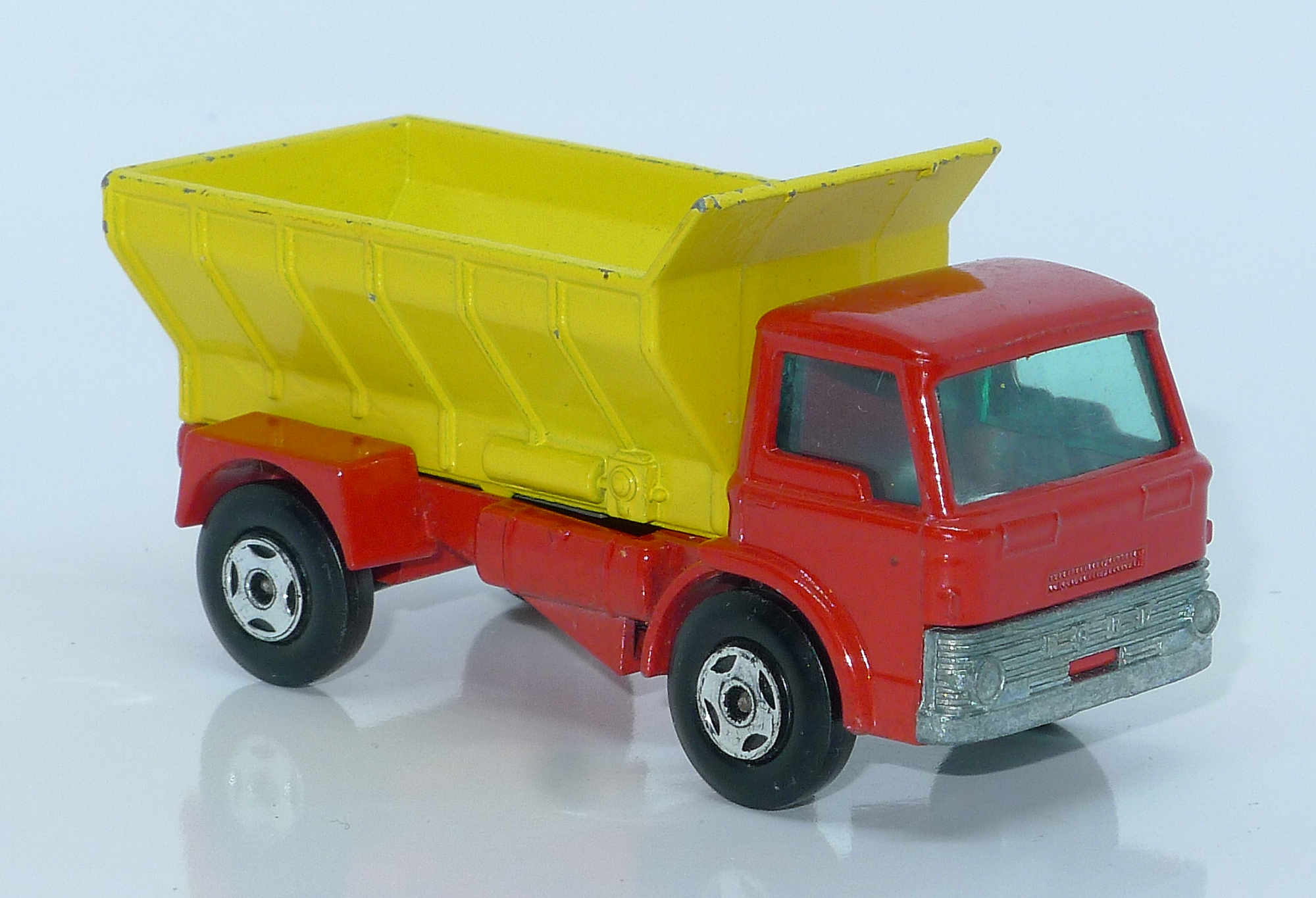 matchbox grit spreading truck