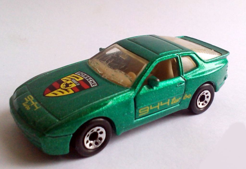 matchbox porsche 944 turbo 1987