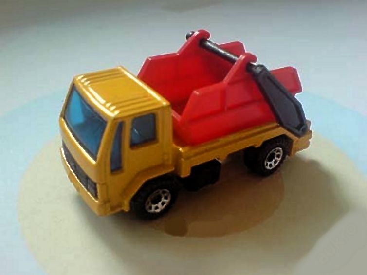 matchbox ford cargo skip truck