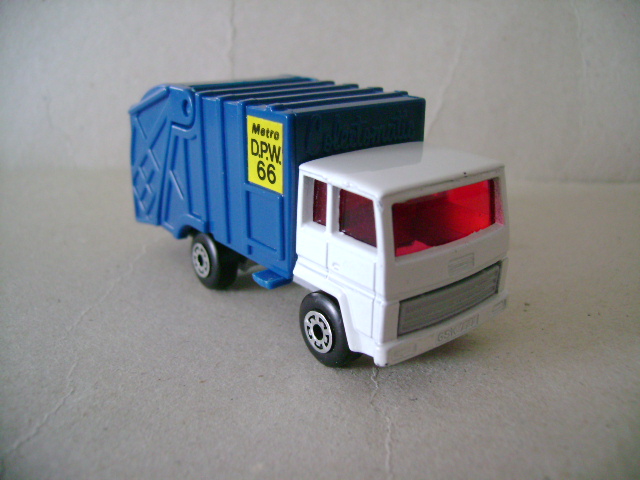 matchbox refuse truck 1979