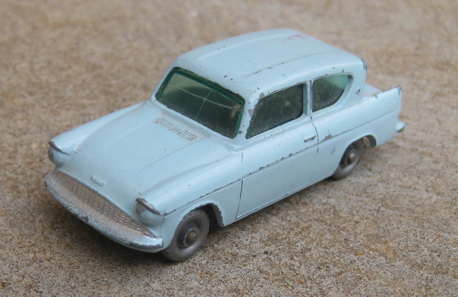 matchbox ford anglia