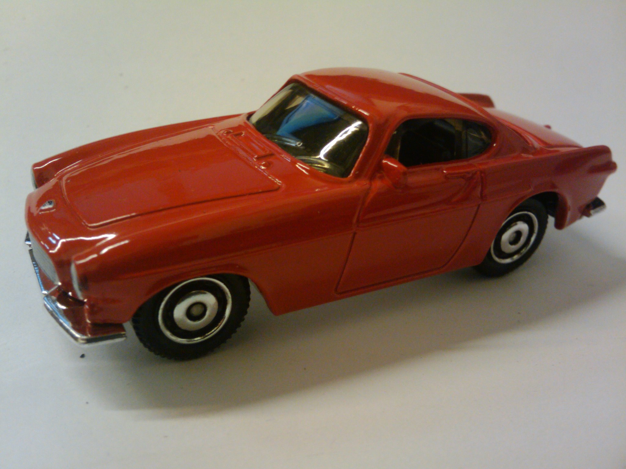 matchbox volvo p1800s