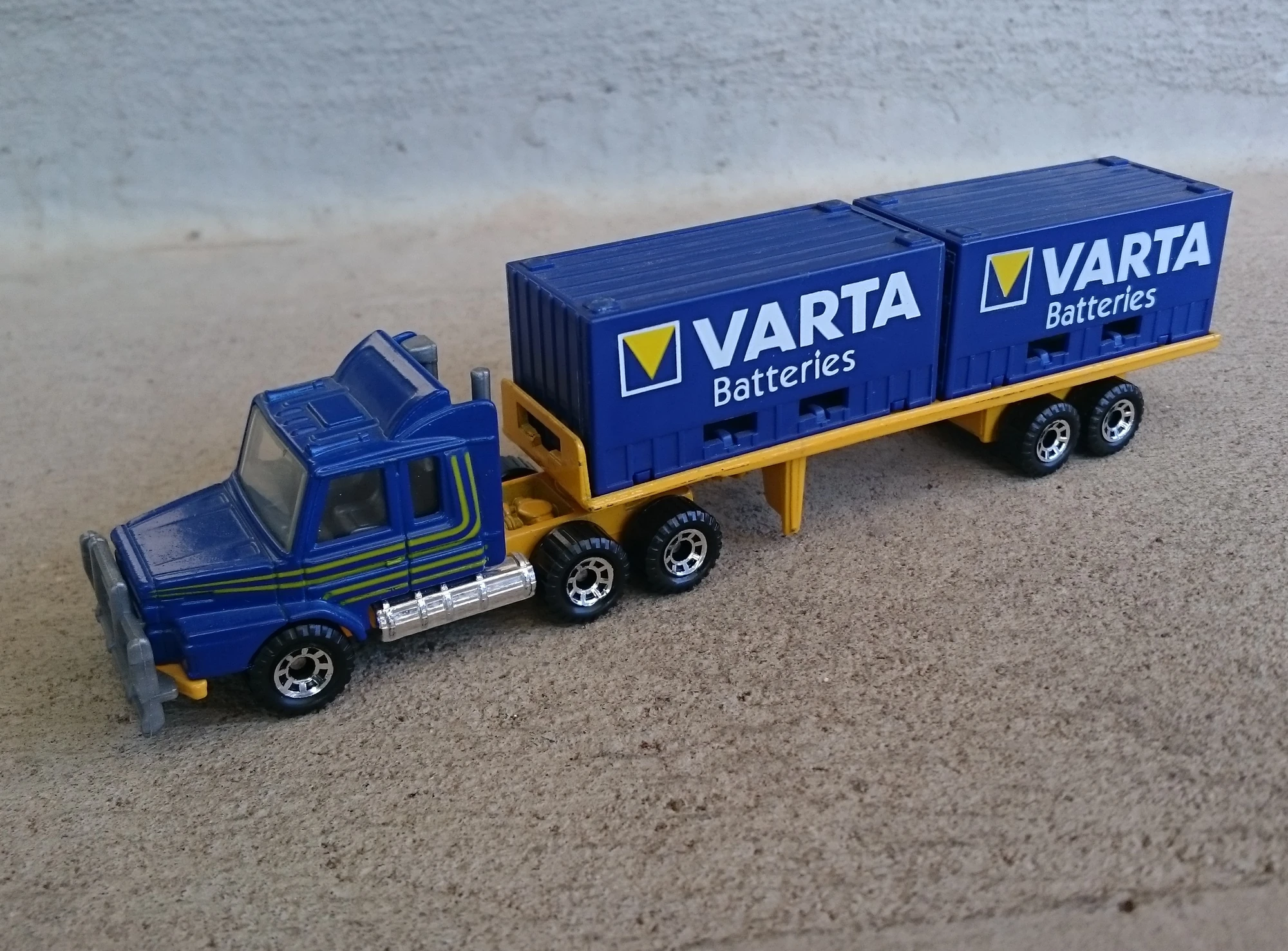 Scania Container Truck (CY18) Matchbox Cars Wiki Fandom