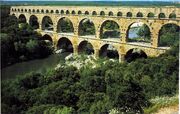 Aqueduct PontDuGard Nimes-1-