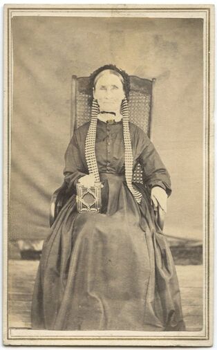 CreepyLady 1860