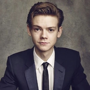 Thomas Brodie Sangster The Maze Runner Wiki Fandom