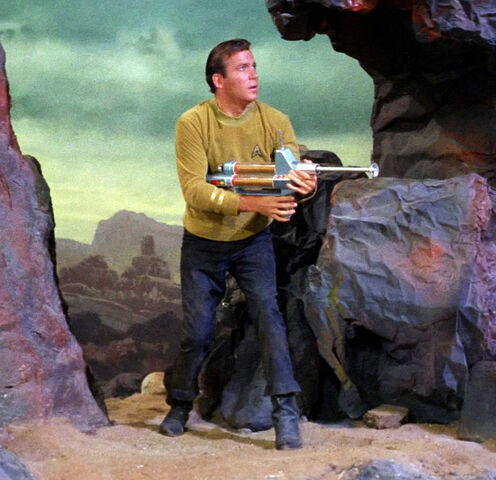 File:Kirk with phaser rifle.jpg