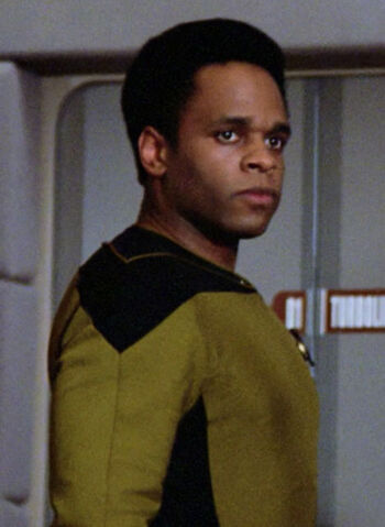 File:Bridge security officer, 2364.jpg