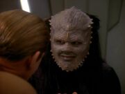 Jem'Hadar lächelt