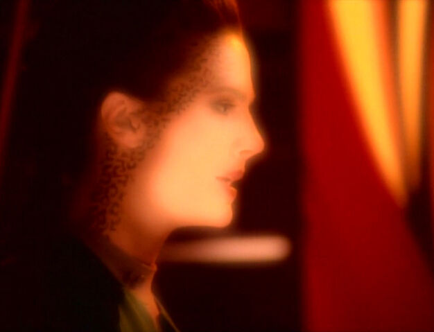 File:Jadzia prophet2371.jpg