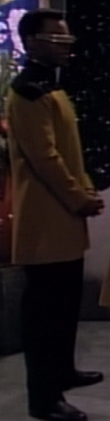 La Forge en uniforme d'appart en 2367