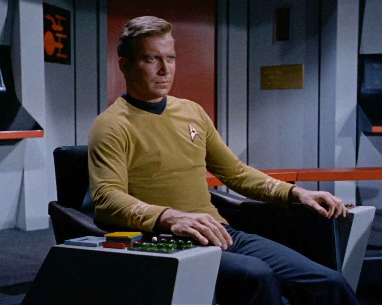 Image Kirk in Enterprise command chair.jpg Memory Alpha FANDOM