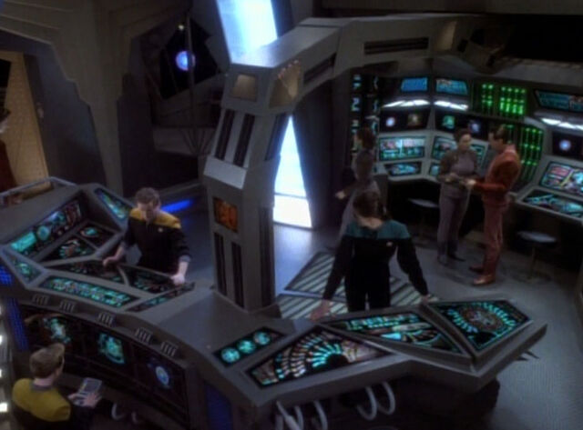Файл:Engineering stations on DS9s ops.jpg