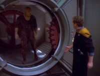 Captivepursuit042-1-