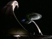 USS Odyssey dockt an Deep Space 9