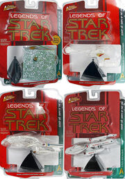 Johnny Lightning S6 White Lightning ships