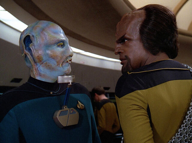 File:Mendon and Worf.jpg