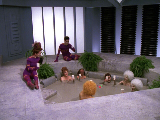 File:Parallax colony mud bath.jpg