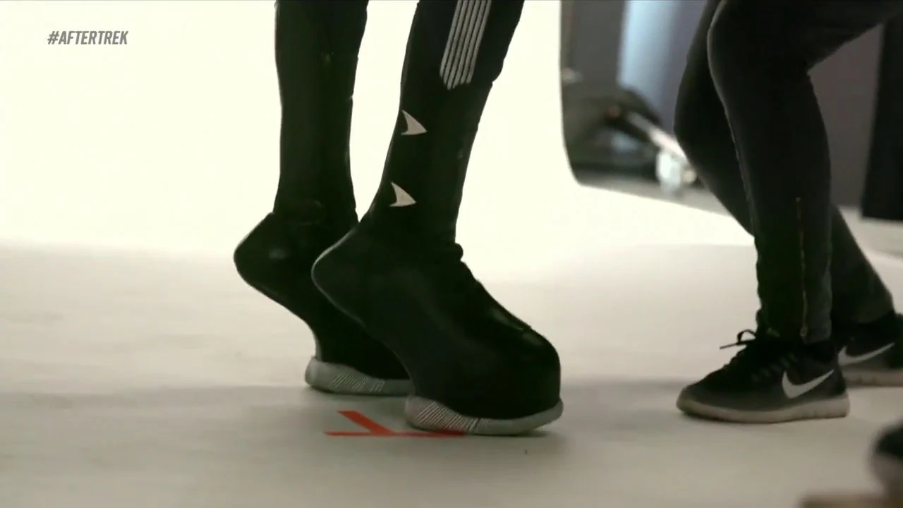 Image Saru's boots.jpg Memory Alpha FANDOM powered by Wikia