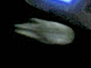 Zylindrisches Raumschiff in der Schlacht von Sektor 001