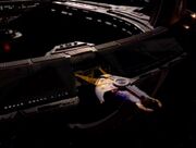 Hideki-Klasse dockt an Deep Space 9