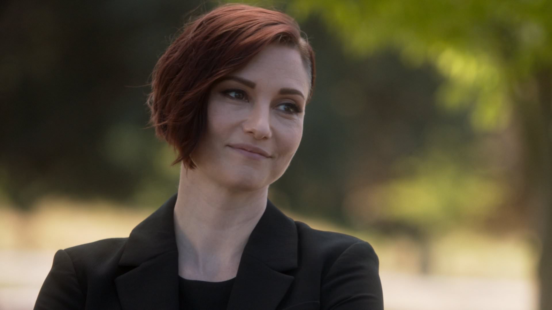 Alex see. Софи Дэнверс. Лиз Данверс. Уильям Супергерл. Alexandra "Alex" Danvers Arrowverse.