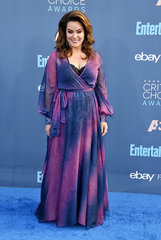 Katy Mixon Mikeandmolly Wiki FANDOM powered by Wikia