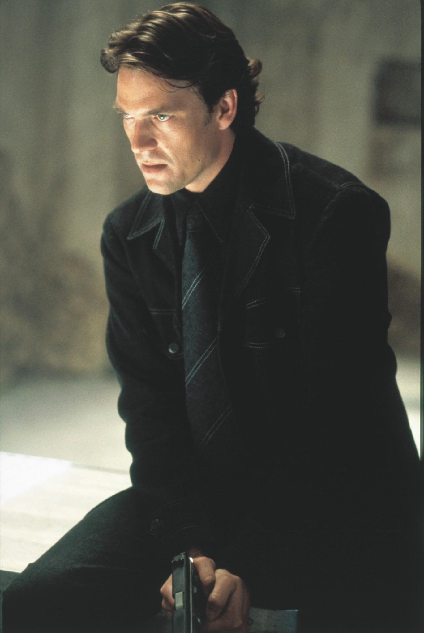 Films Et Séries Tv Avec Dougray Scott Image - Still-of-dougray-scott-in-mission -impossible-ii-(2000)-large