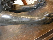 Chimera d&#039;arezzo, firenze, 05 firma