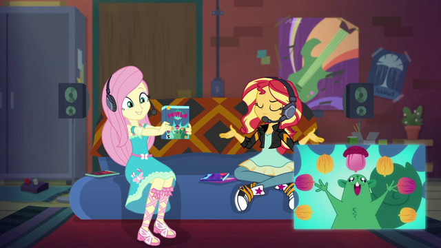 File:Fluttershy chooses the squirrel game EGDS34.png