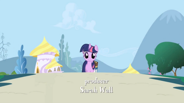 Berkas:Twilight walking towards screen S01E01.png