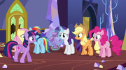 Twilight "make them feel welcome" S5E11