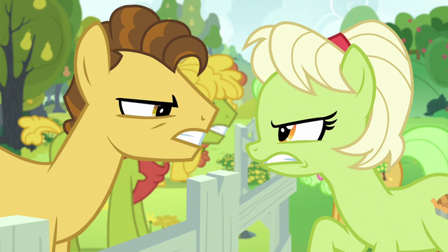 File:Young Grand Pear vs. young Granny Smith S7E13.png