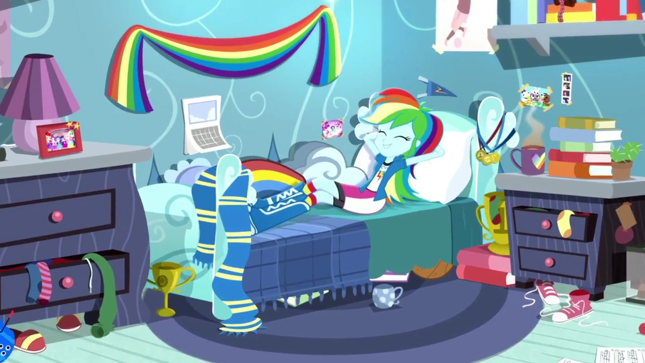 Image Rainbow Dash lounging in her bedroom SS12.png My Little Pony