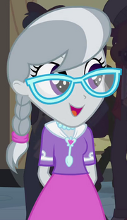 Silver Spoon  My Little Pony Friendship is Magic Wiki 