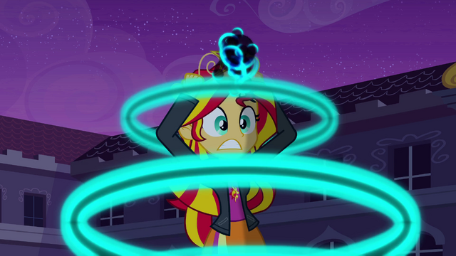 File:Sunset Shimmer crown surges with power EG.png
