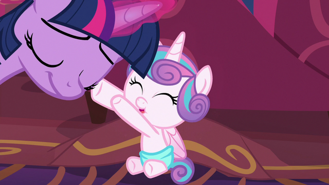 File:Flurry Heart having fun with her Auntie Twily S7E3.png