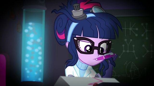 File:Twilight Sparkle hard at work SS5.png
